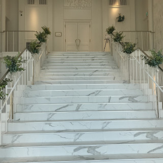 挙式会場前の大階段