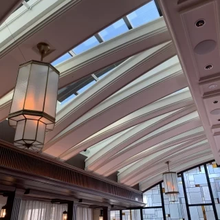 挙式会場の天井