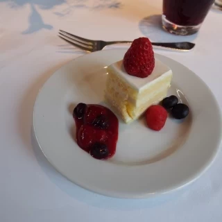 かわいくて美味しいウェディングケーキ
