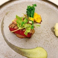 メインのお肉料理です