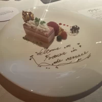 試食のケーキ