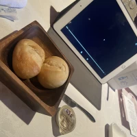 試食、米粉パン
