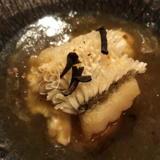 鯛の鱗のサクサクと餡かけのトロトロ、湯葉のふわふわ♡