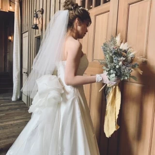 新婦登場前のシーン。ワクワクしています！