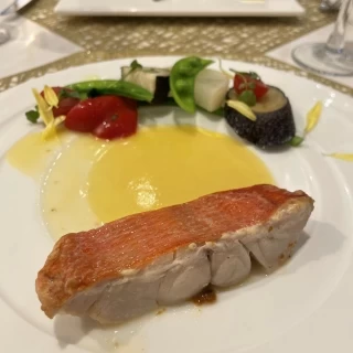 お魚とアンチョビソース、とっても美味しかったです