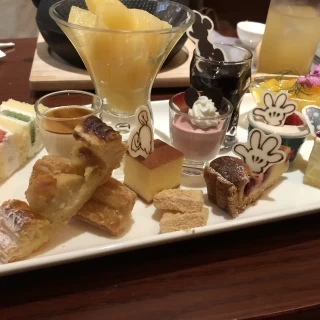 デザートヴュッフェはディズニー風にしていただきました！