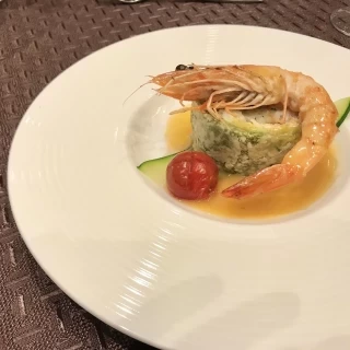 平目と帆立のパイ包み焼きと天使海老のソテー