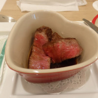 下見の際に出された試食のお肉です。とてもおいしいです。