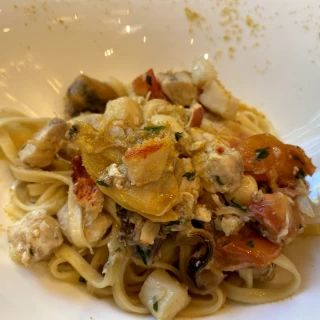 メイン前のパスタ