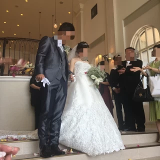 挙式後のフラワーシャワーです。