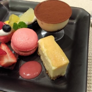 いろんなデザートが食べられました