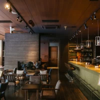 バーカウンターがおしゃれ。