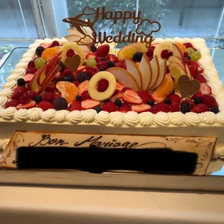 特製ウェディングケーキ