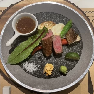 試食会にて。
ソースも沢山あり、とっても美味しかったです♩