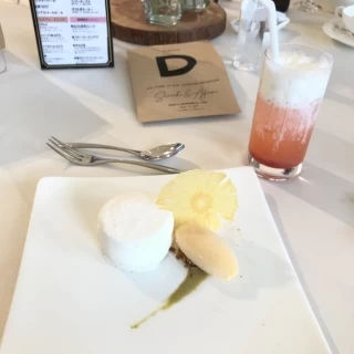 甘さがちょうどよくとても美味しい。ドリンクの見た目も可愛い。