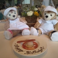 キャンセルで少人数になったテーブルにウェルカムドール