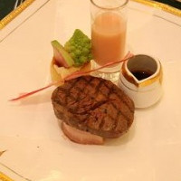 メイン