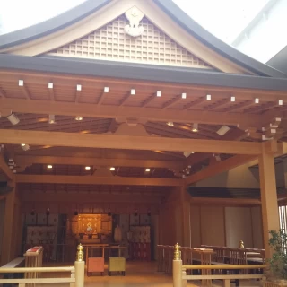 厳格な雰囲気があります