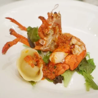 オマール海老の料理