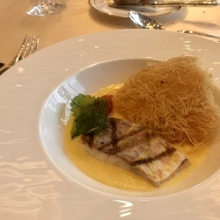 メイン一品めのお魚です。お代わりしたいくらいでした。