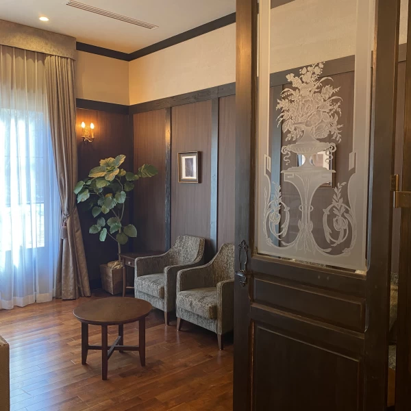 絶景のロケーションと海外のような雰囲気で非日常感満載」｜森音の教会