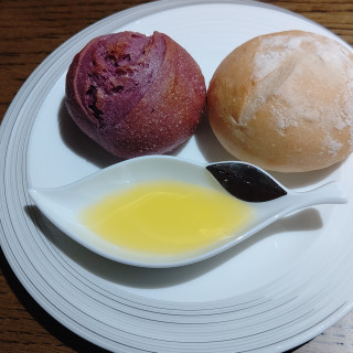 パンとバターオイルです