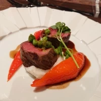 メインの肉料理です。
