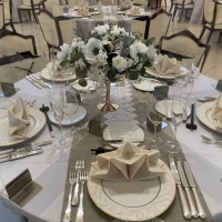 コーディネートはお花担当の方が熱心に相談に乗ってくれます。