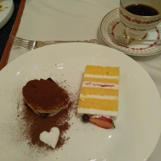 デザートの盛り付けが可愛かったです。