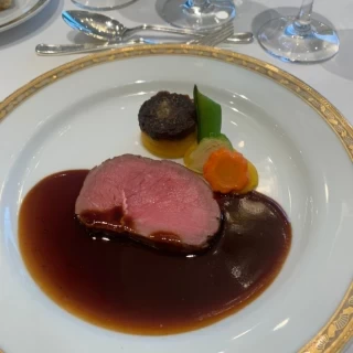 コースのメイン料理