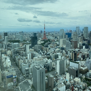 チャペルからの景色、東京タワーとスカイツリー両方が見えます。