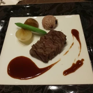 メイン