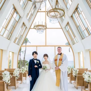 チャペルで外人の牧師さんがありがたいお話をしてくれます。