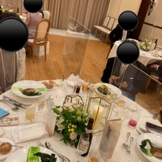 コロナ対策で式場よりパーテーションを用意して下さりました。