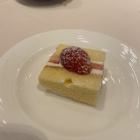 ウェディングケーキのカットされたものです