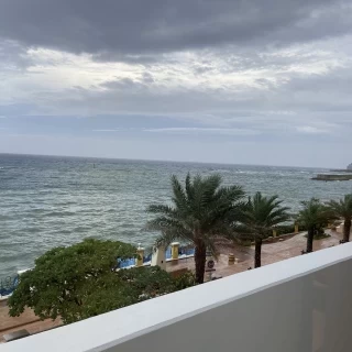 ブライズルームから海が見えます