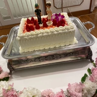 見積もり内ケーキにプラスで職業に関するマジパンをつけました