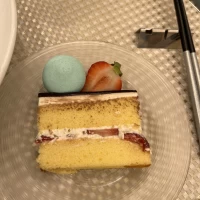 ウェディングケーキひとかけら