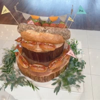 ケーキではなく、ホットドッグにしていただきました。