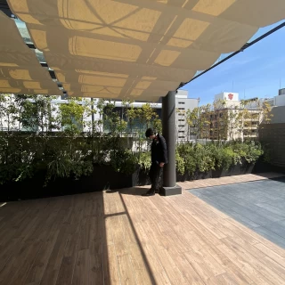 チャペルから外へ
