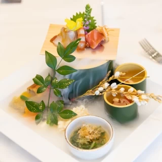 ドライアイスがモクモクとしていておしゃれ！味も美味しい