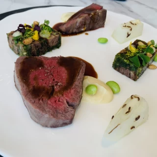 前菜と肉料理