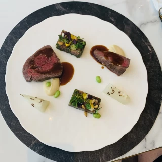 前菜と肉料理