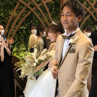 挙式退場の様子