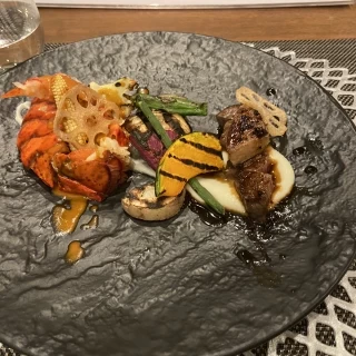 和洋折衷で食べやすいです
