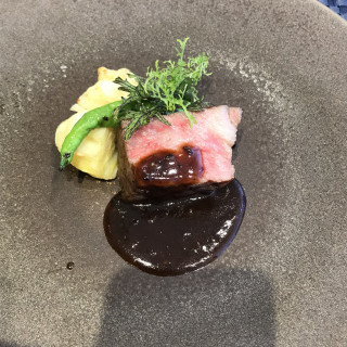 メインのお肉料理
神戸牛です。