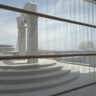 ガラス張りの挙式会場