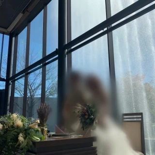 披露宴会場高砂と噴水