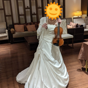会食中にバイオリンを演奏しました|593134さんのルクリアモーレ名古屋の写真(1303894)