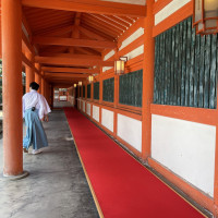 新郎新婦が儀式殿に向かう時に通る回廊です。